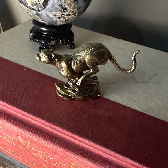 Brass Running Cheetah Miniature Figurine Sculpture - Picture 3 of 9